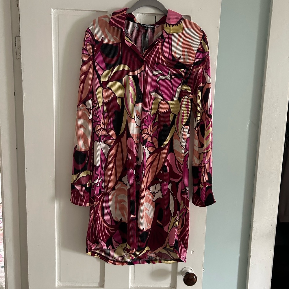 Fashion Nova Pink and Black Long Sleeve Dress